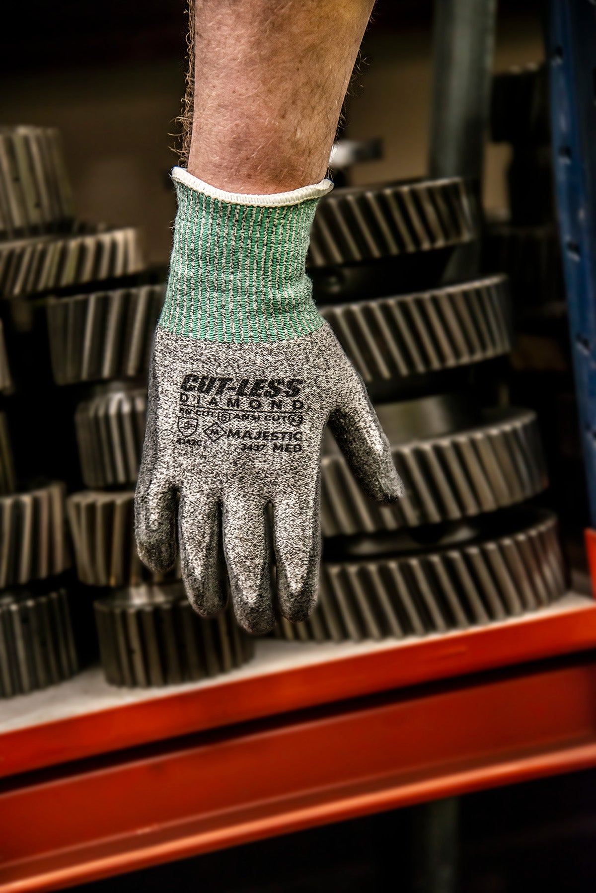Nitril dipped work gloves