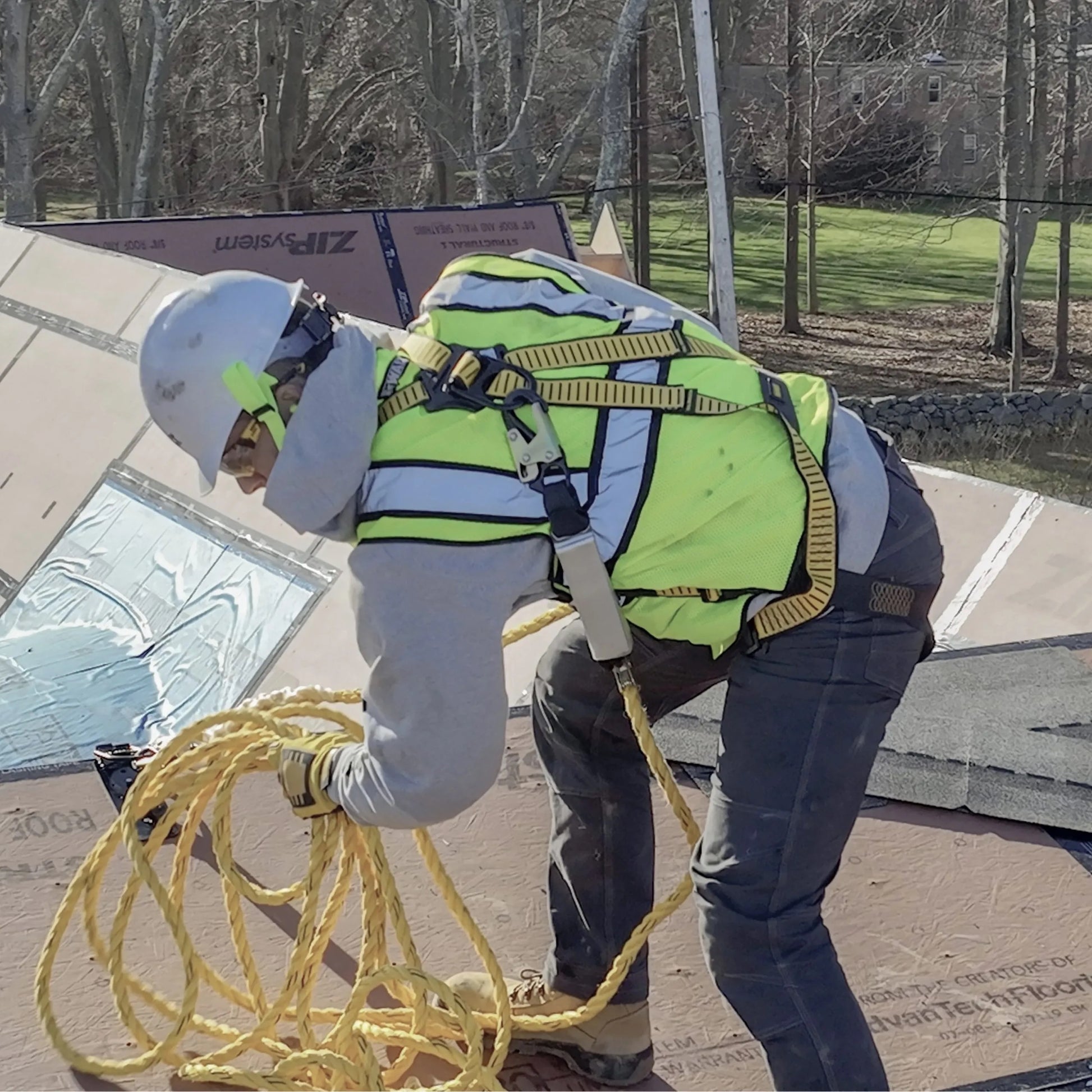 DEWALT 50' Vertical Lifeline with Rope Adjustor | DXFP210050 - Hollis Supply